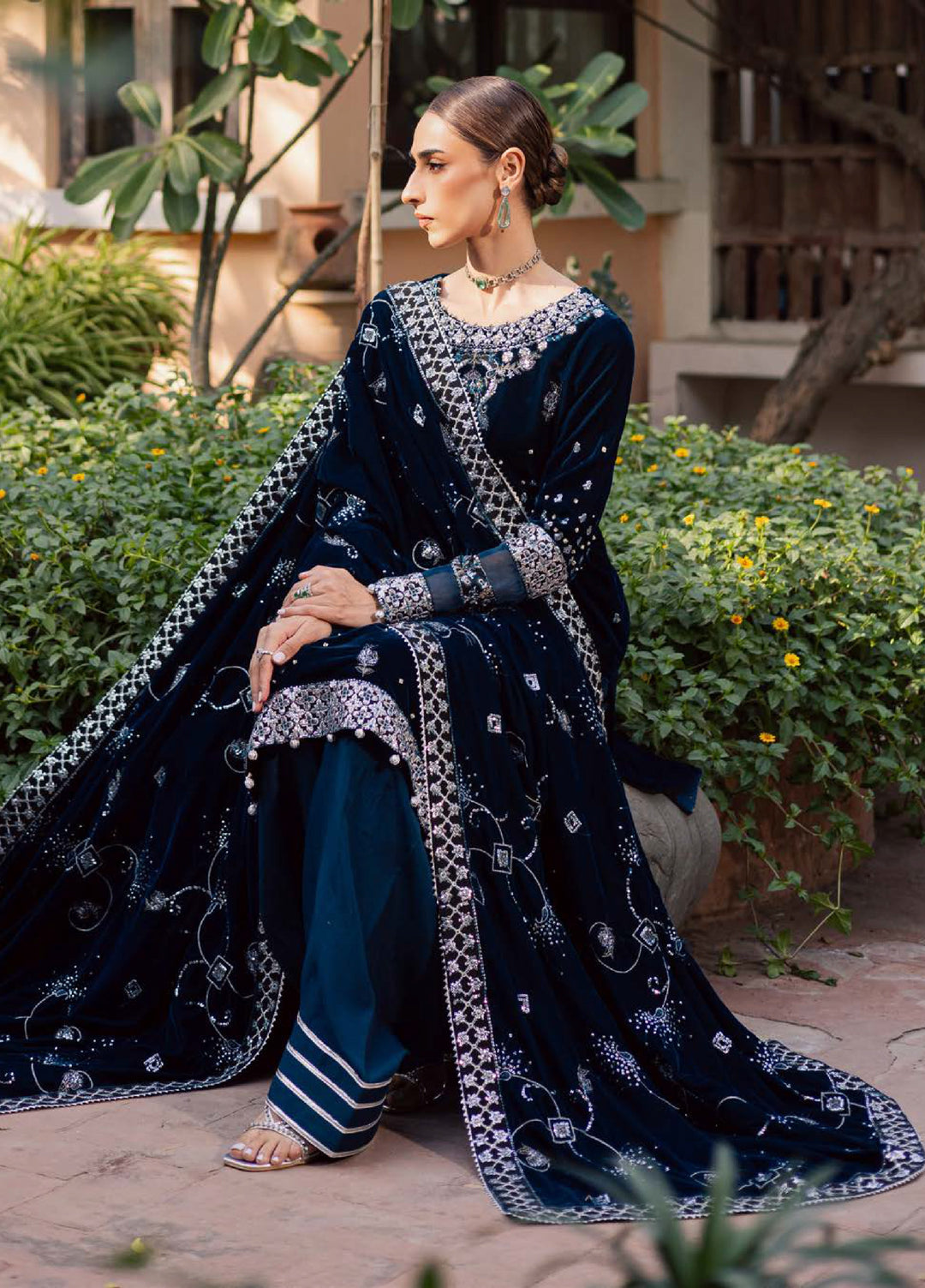 Maya by Nureh Unstitched Velvet Embroidered 3 Piece Suits NU25MV NW-114 - Festive Collection