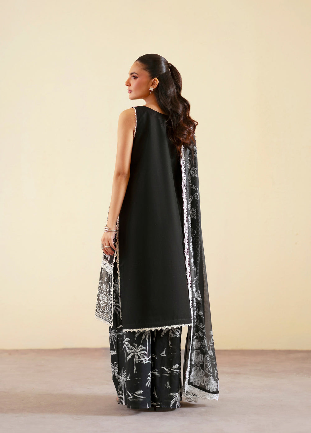 Ember by Mahnur Unstitched Lawn Embroidered 3 Piece Suit MN26UE EM-003 - Summer Collection