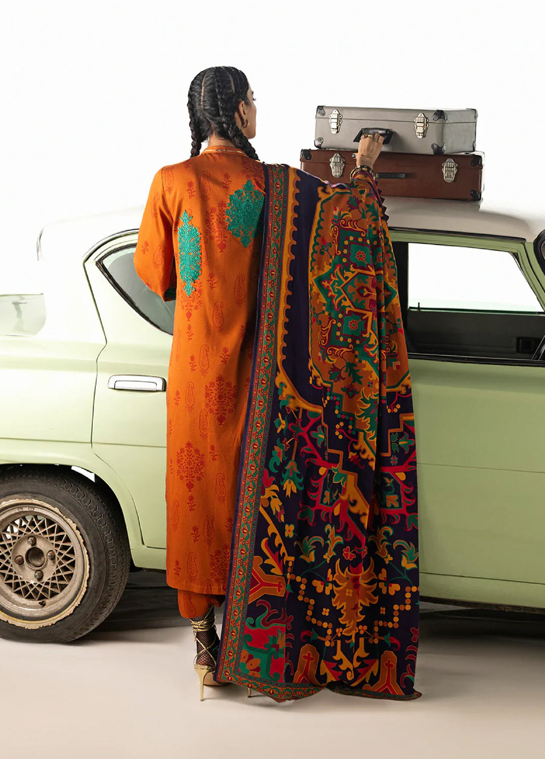 Zainab Chottani Unstitched Marina Twill With Shawl Embroidered Suits 3 Piece ZC25WS D-03 Suniva - Winter Collection