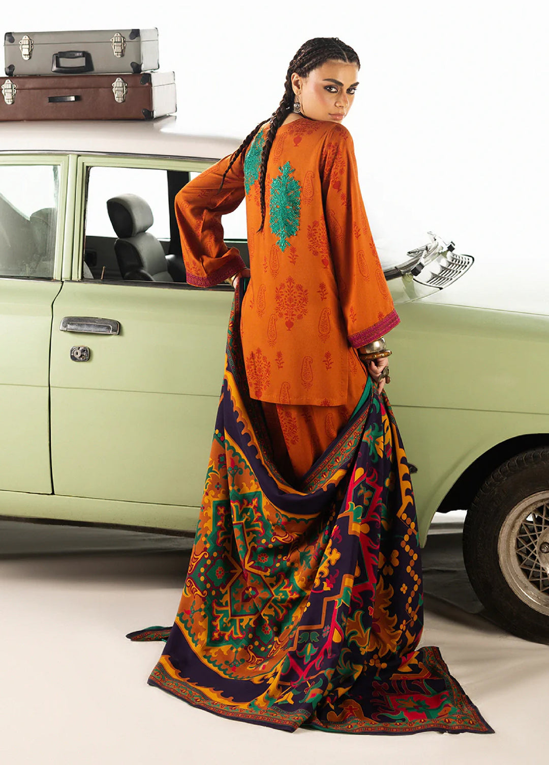 Zainab Chottani Unstitched Marina Twill With Shawl Embroidered Suits 3 Piece ZC25WS D-03 Suniva - Winter Collection