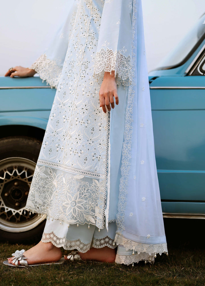 Azure Unstitched Embroidered Luxury Lawn 3 Piece Suit AZ26UAL 77 Day Dream - Eid Collection