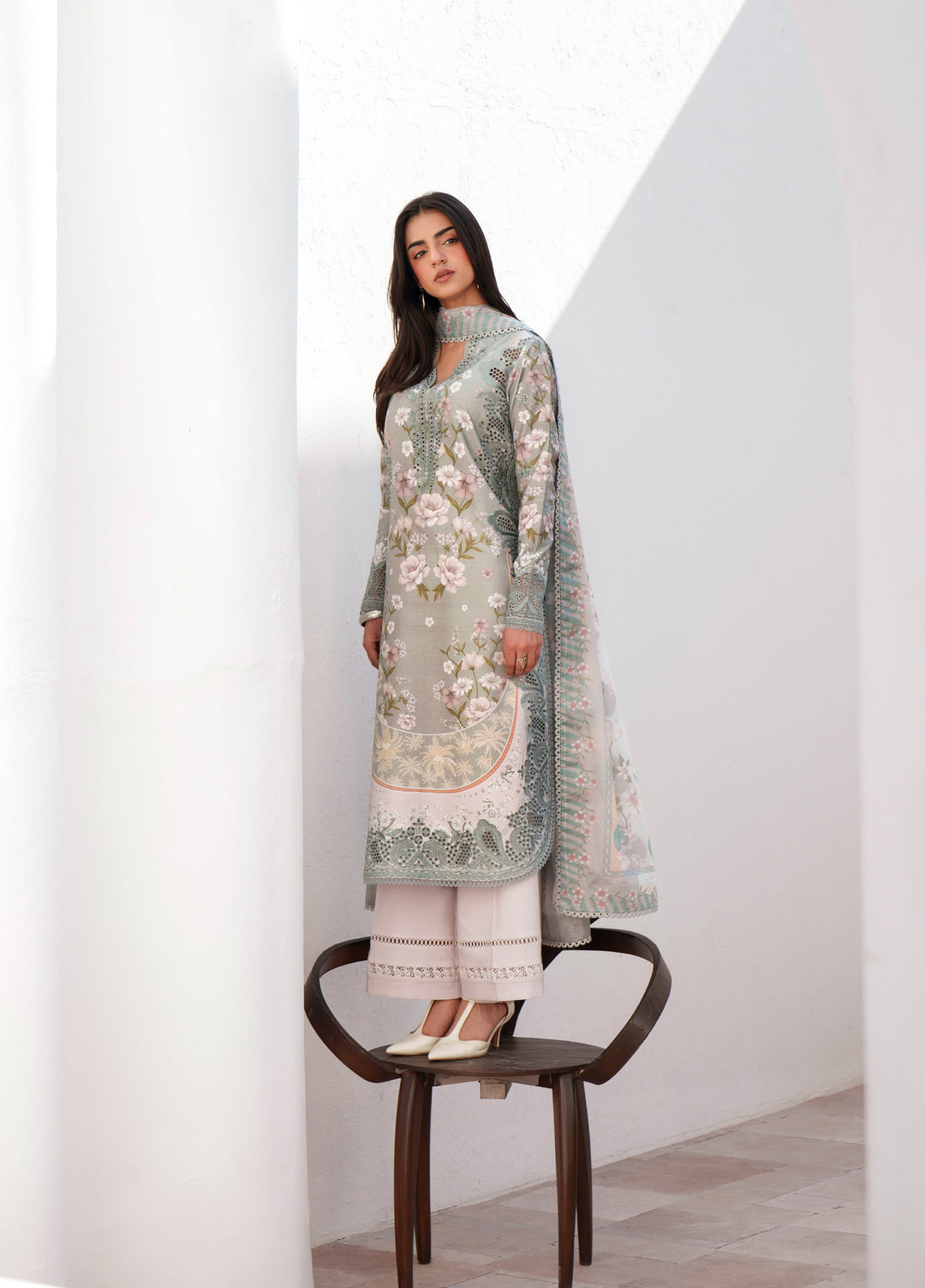 Sunspell by Afrozeh Unstitched Embroidered Lawn 3 Piece Suit AF26USL LUMIEREH ZWU-0118-3PO - Festive Collection