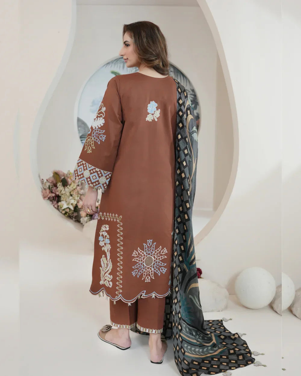 Atiya Irfan Women RTW Embroidered Lawn 3 Piece Suit SL-04 - Summer Collection