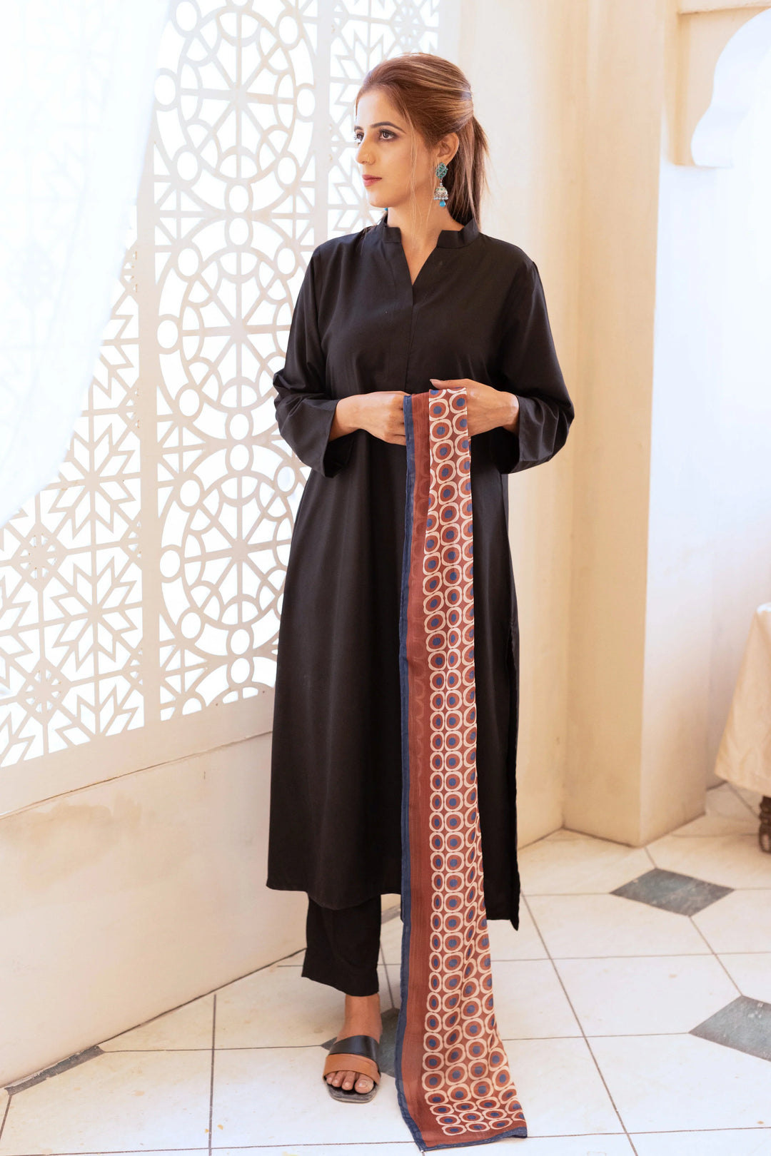 Dhaga Women Scarve Printed Crinkle Silk 1 Piece Mocha - Summer Collection