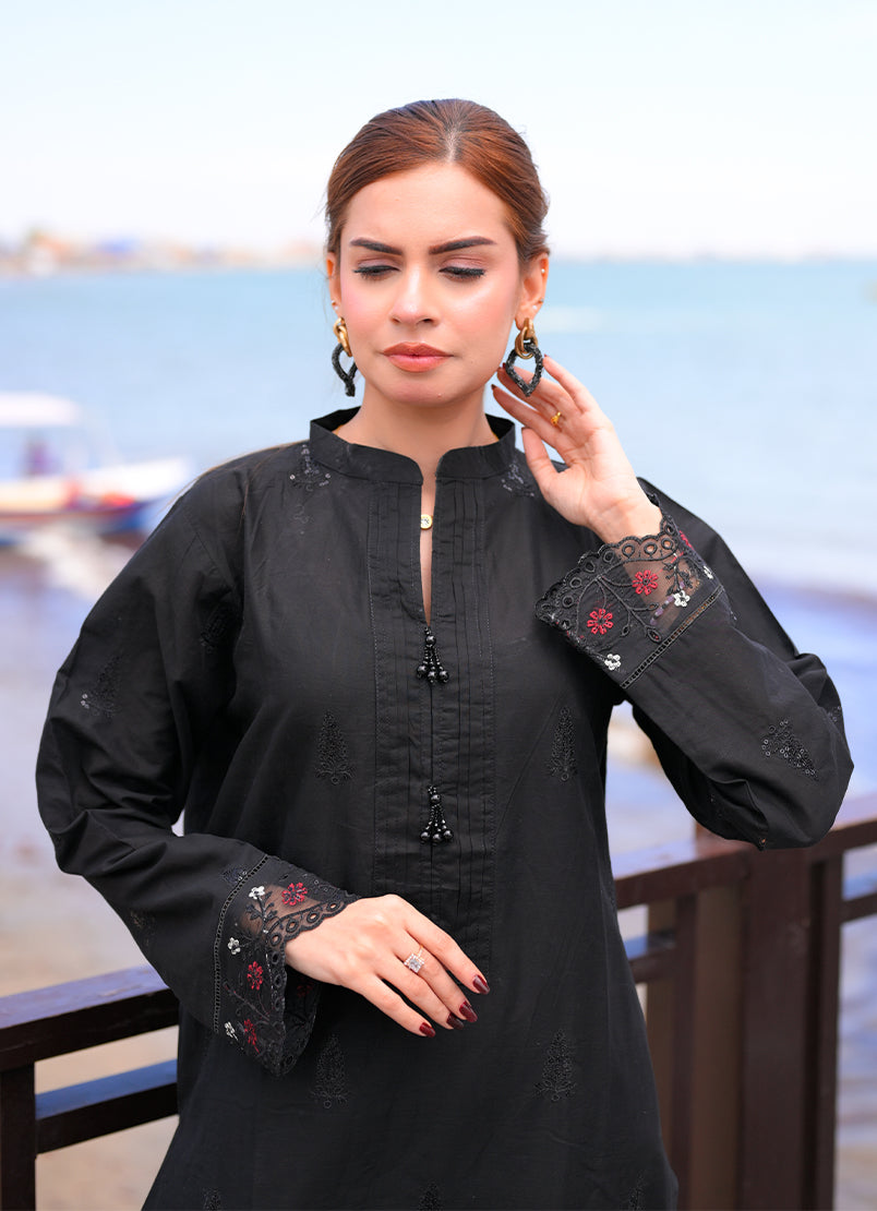 Noorkari by Ishq e Rang RTW Embroidered Lawn 3 Piece Suit Classic Black Casual Collection