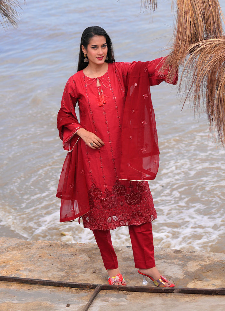 Noorkari by Ishq e Rang RTW Embroidered Lawn 3 Piece Suit Rich Maroon Casual Collection