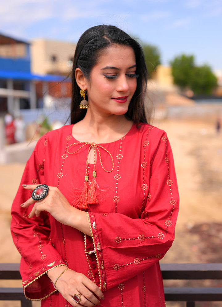 Noorkari by Ishq e Rang RTW Embroidered Lawn 3 Piece Suit Rich Maroon Casual Collection