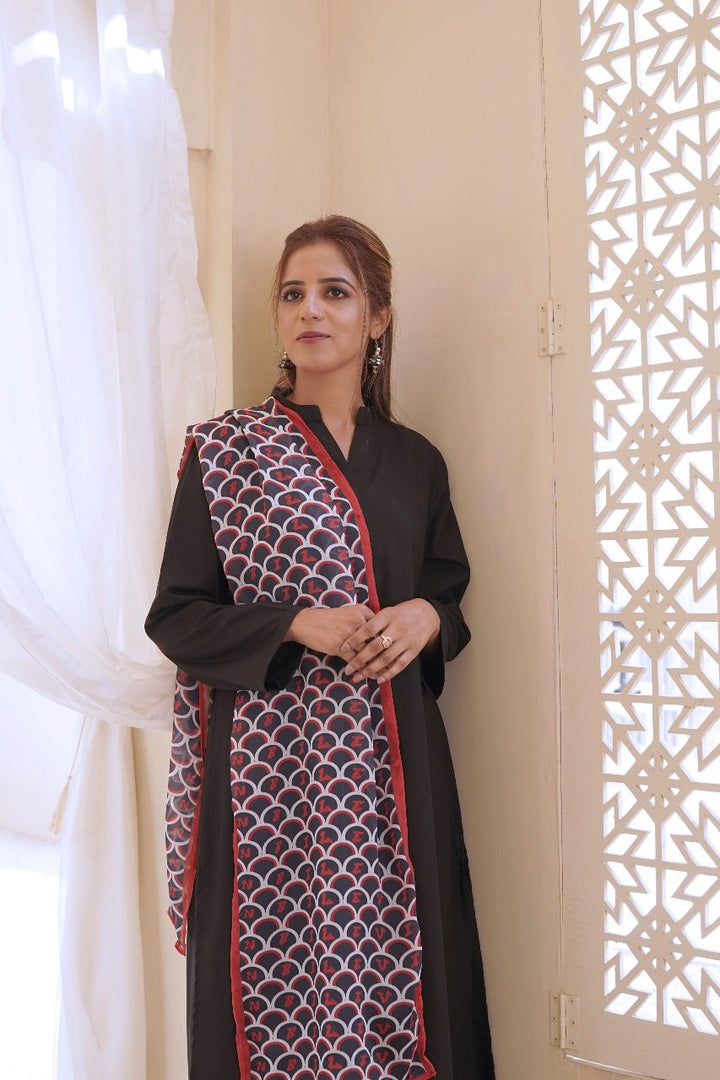 Dhaga Women Scarve Printed Crinkle Silk 1 Piece Alpha Big - Summer Collection