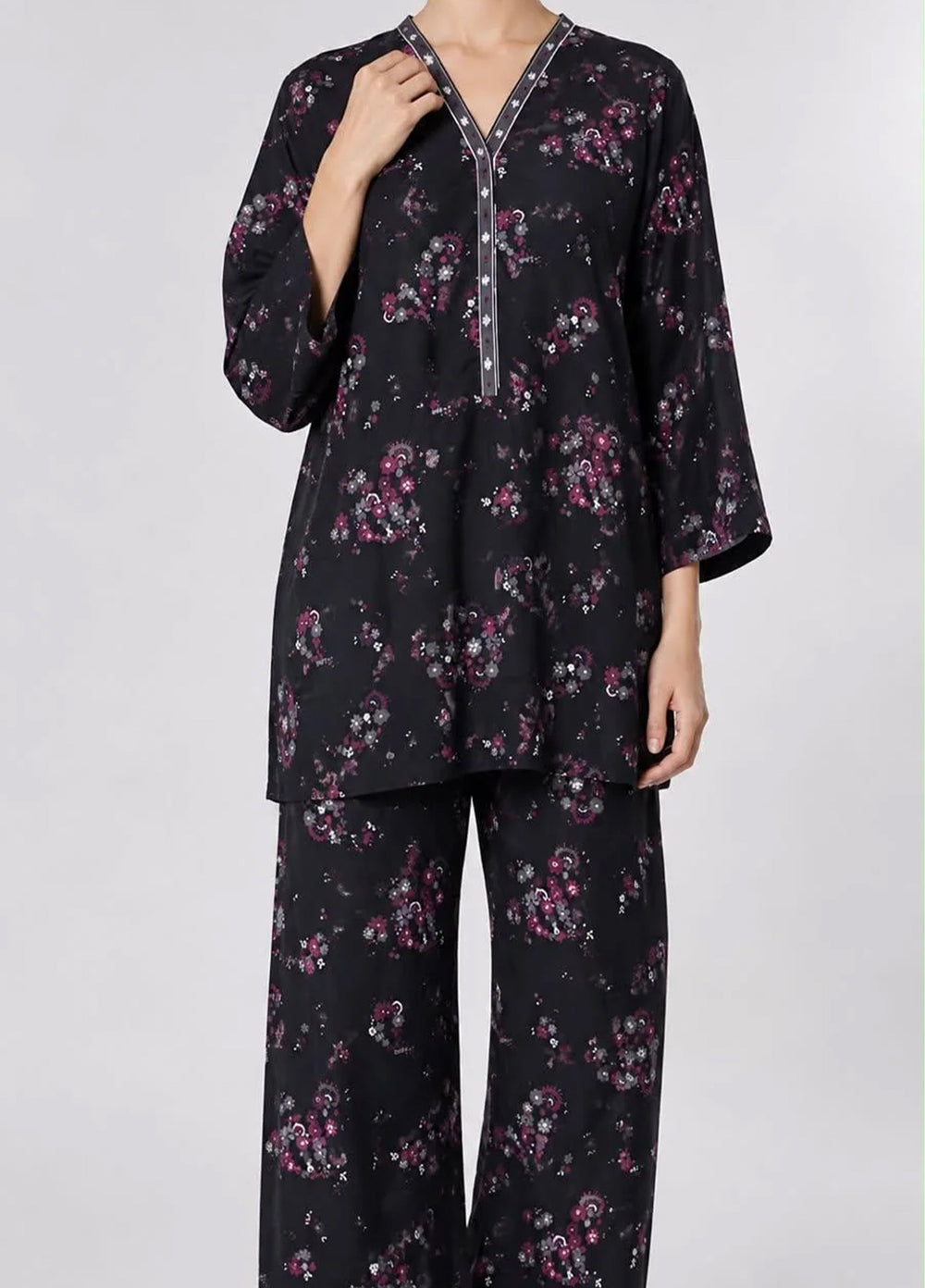 Saba Sumaiya Women RTW Printed Cotton Lawn 2 Piece Suit SS-78663 Black Magenta - Casual Collection