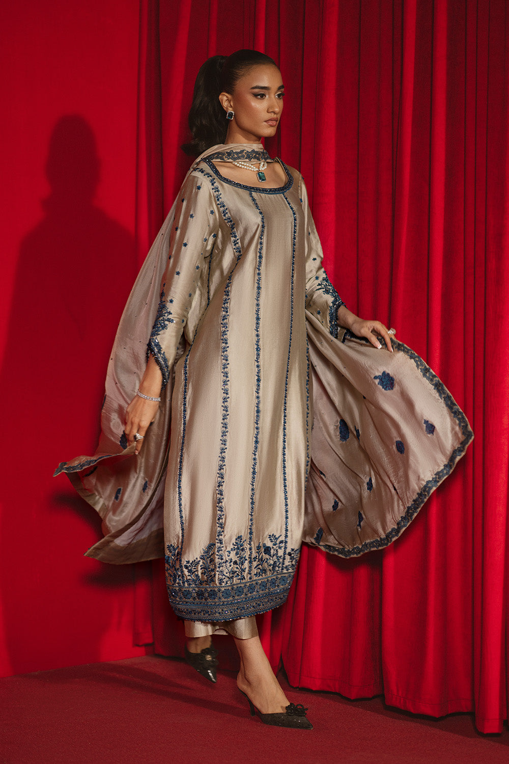 Siara by Zariya RTW Embroidered Silk 3 Piece Suit EMIRA ZB60173 Festive Collection