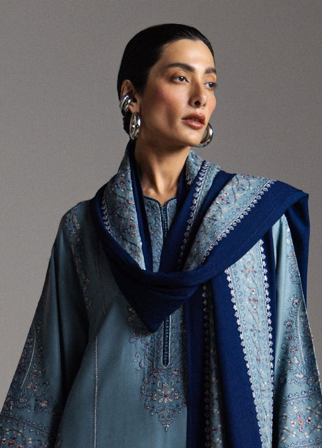 Saraab by Zara Shahjahan Unstitched Embroidered Marina 3 Piece Suit ZS26USW Firoza - Winter Collection