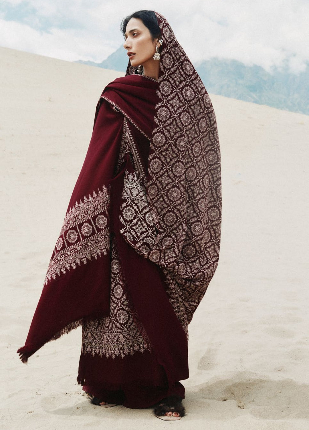 Saraab by Zara Shahjahan Unstitched Embroidered Marina 3 Piece Suit ZS26USW Mehrab - Winter Collection
