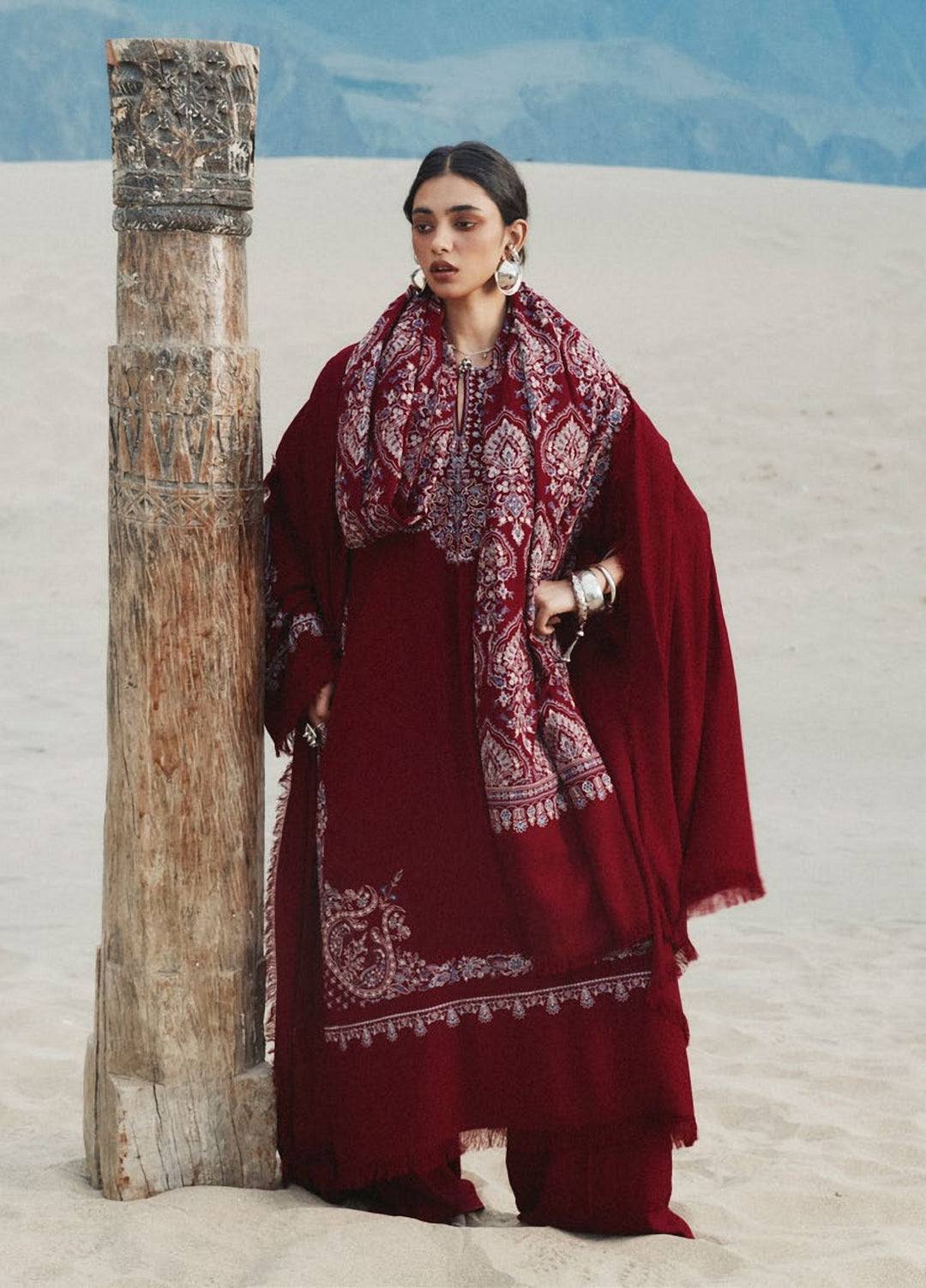 Saraab by Zara Shahjahan Unstitched Embroidered Marina 3 Piece Suit ZS26USW Qirmiz - Winter Collection