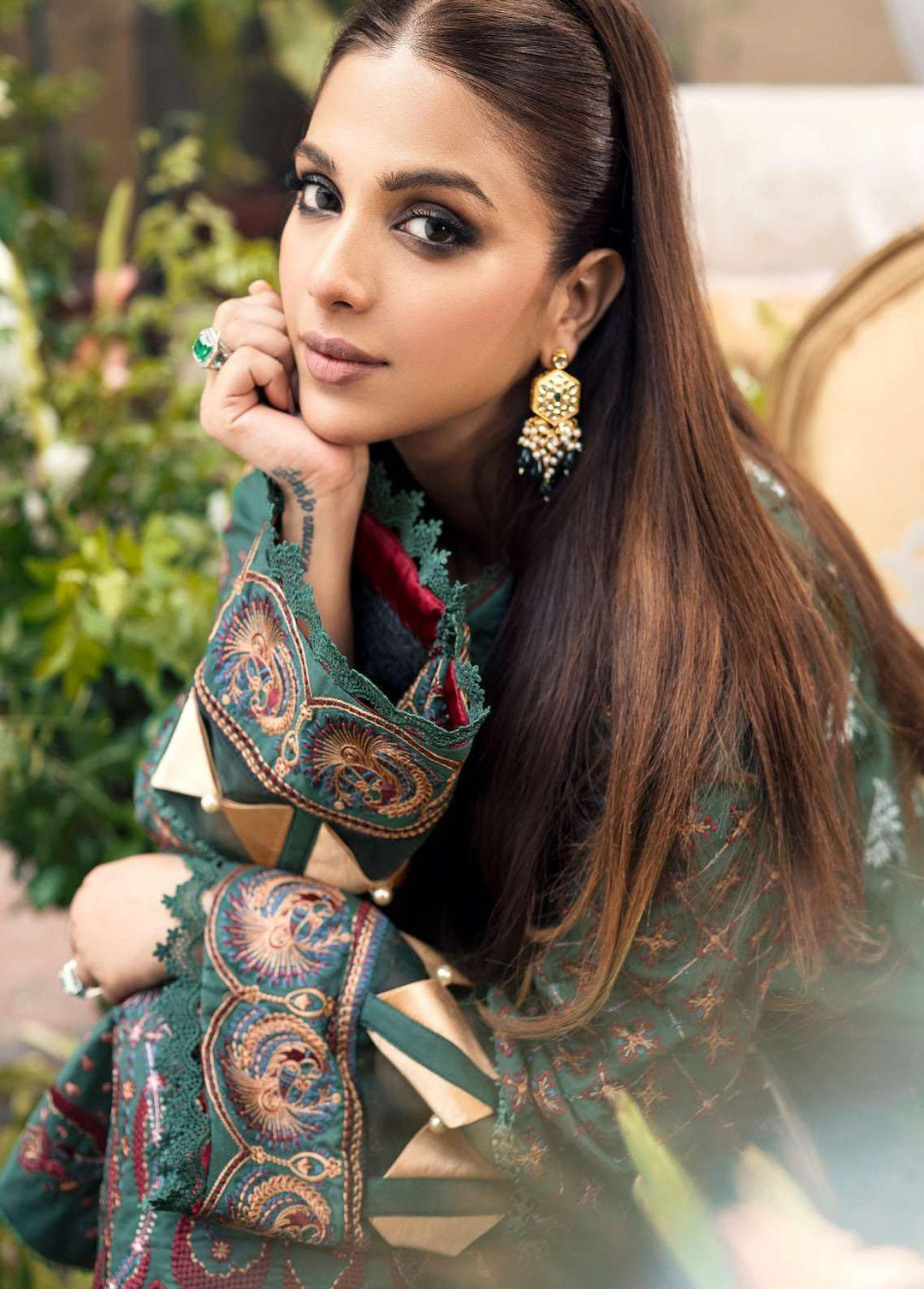 A Floral Dream By Maryam Hussain Embroidered Lawn Suits Unstitched 3 Piece MH23FD 08 Emerald - Luxury Collection