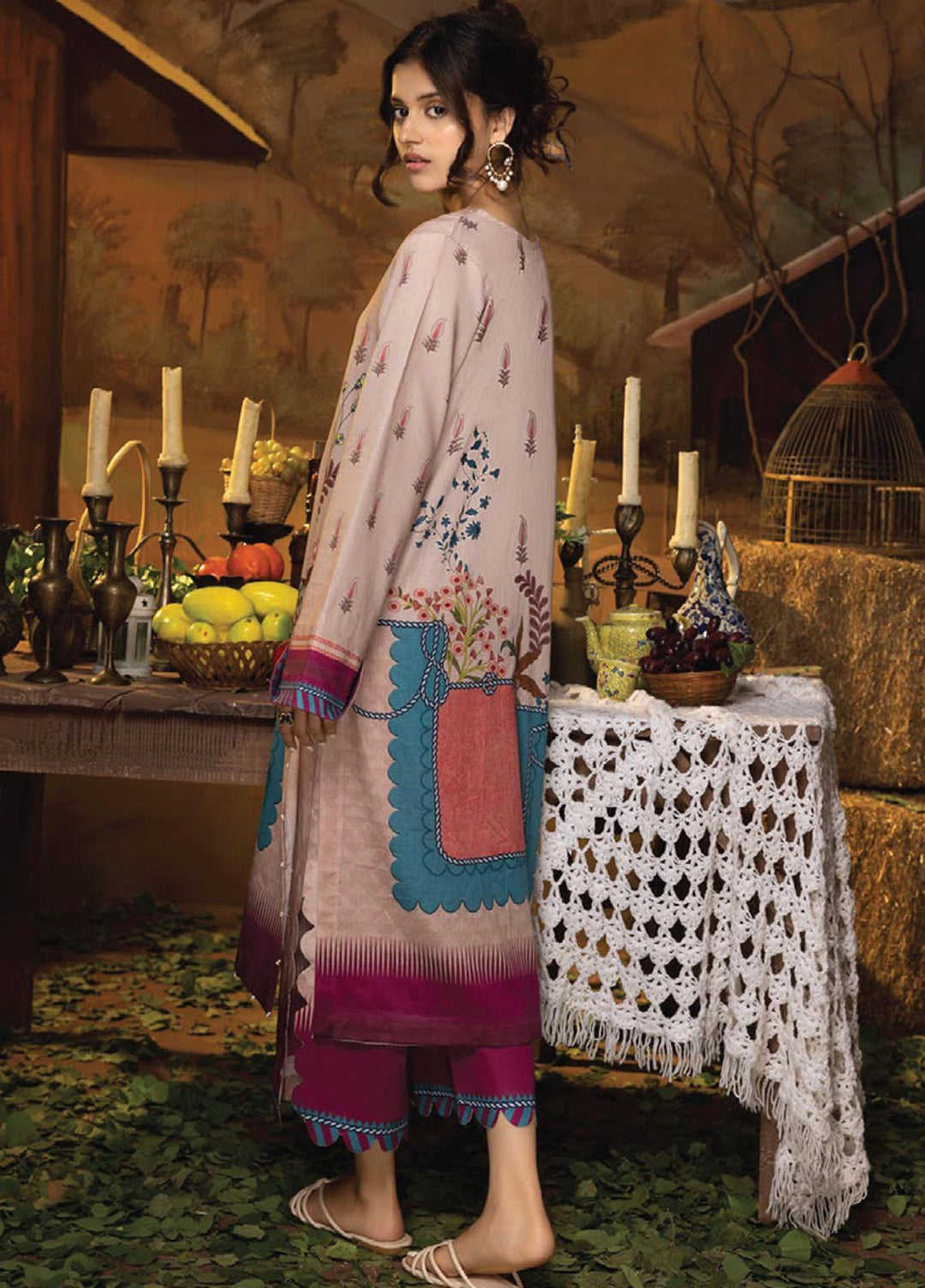 A la Mode By Humdum Printed Lawn Suits Unstitched 2 Piece HD23AM D-05 - Summer Collection