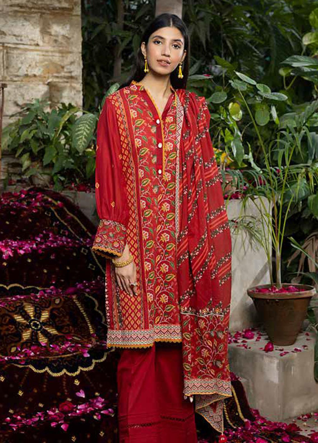 A Red Affair By Gul Ahmed Printed Lawn Suits Unstitched 3 Piece GA23RA CL-32253 - Summer Collection