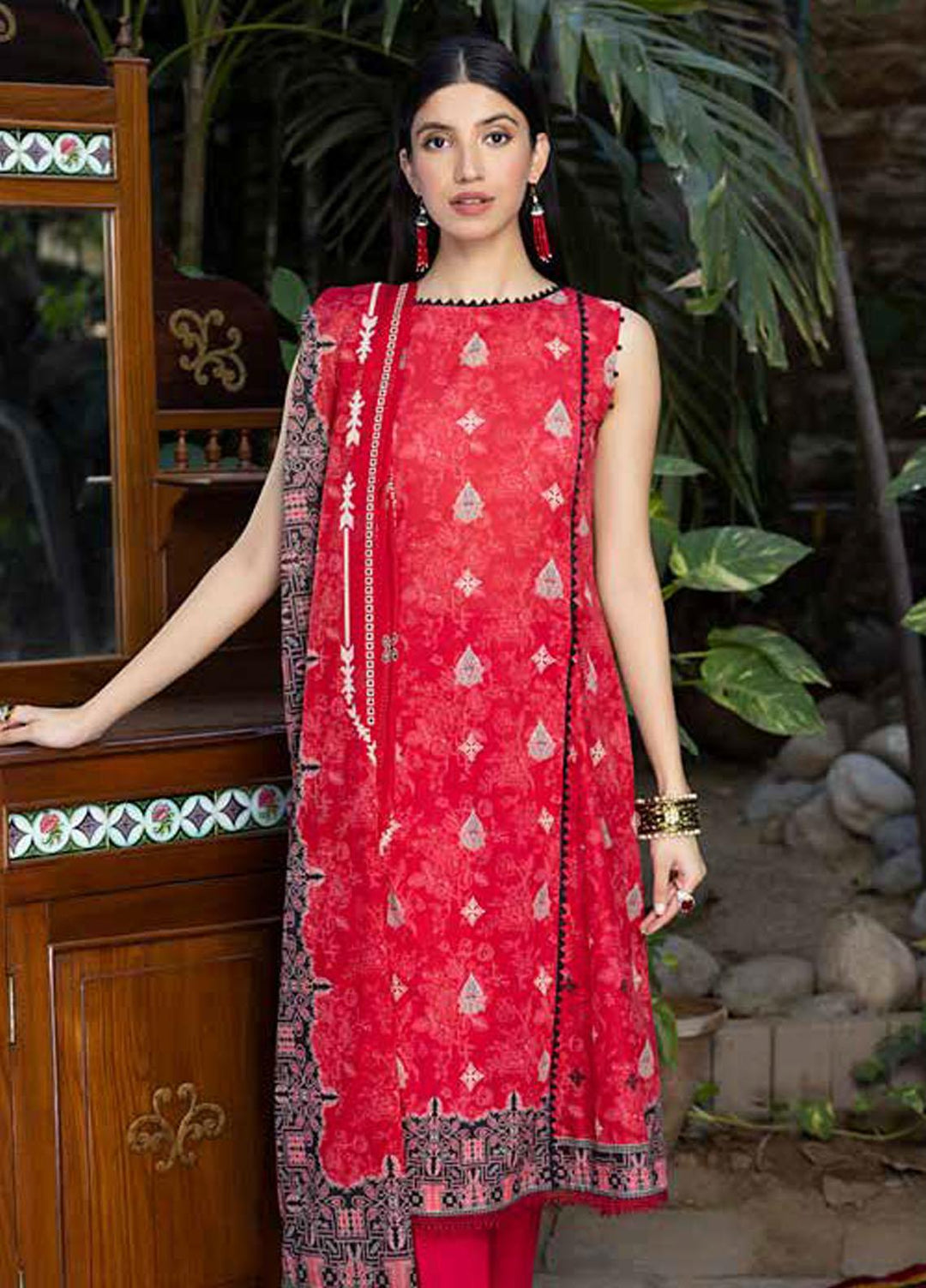 A Red Affair By Gul Ahmed Printed Lawn Suits Unstitched 3 Piece GA23RA CL-32263 - Summer Collection