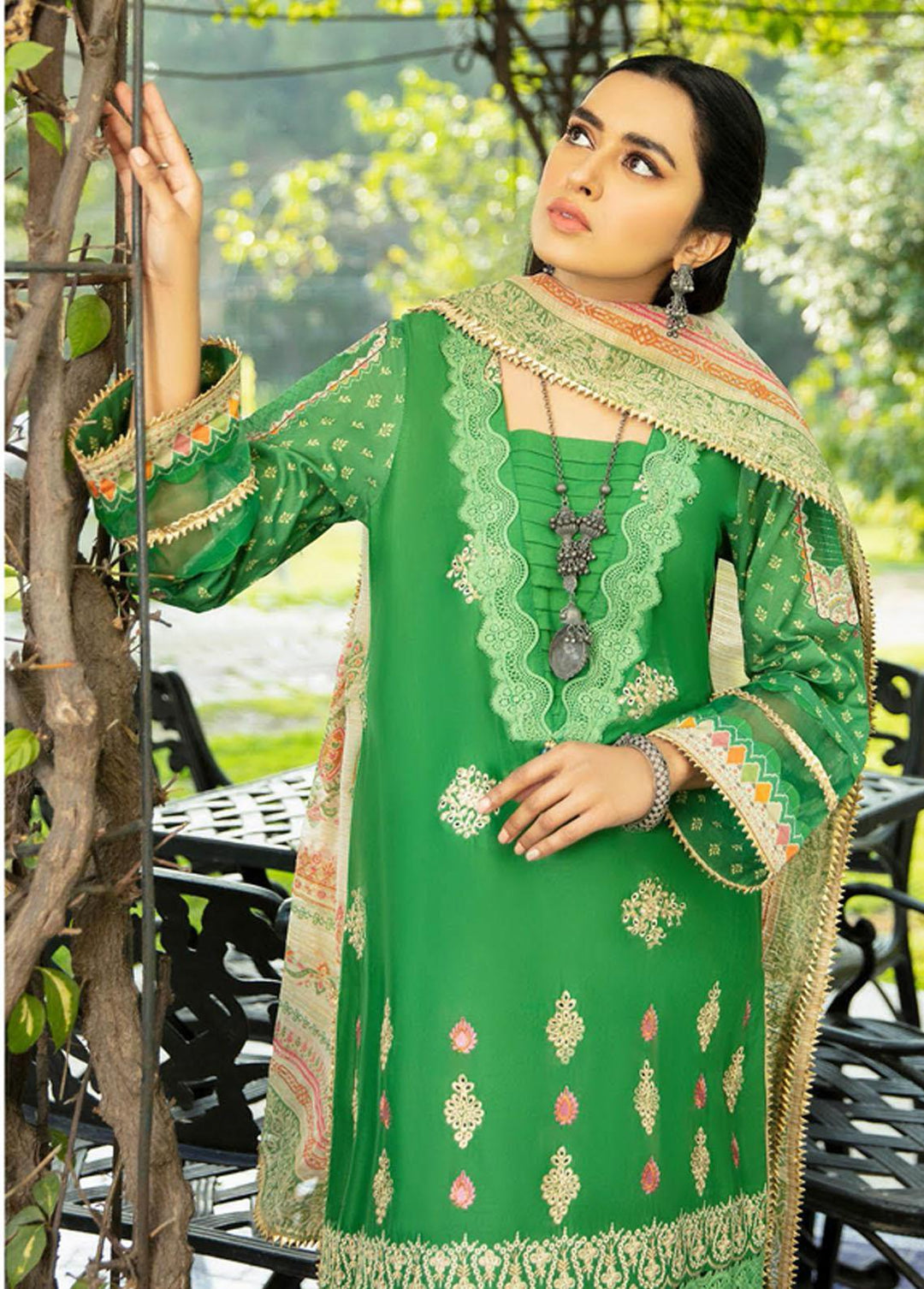 Aabyaan Embroidered Lawn Suits Unstitched 3 Piece ABY22L AL-12 Biya - Luxury Collection