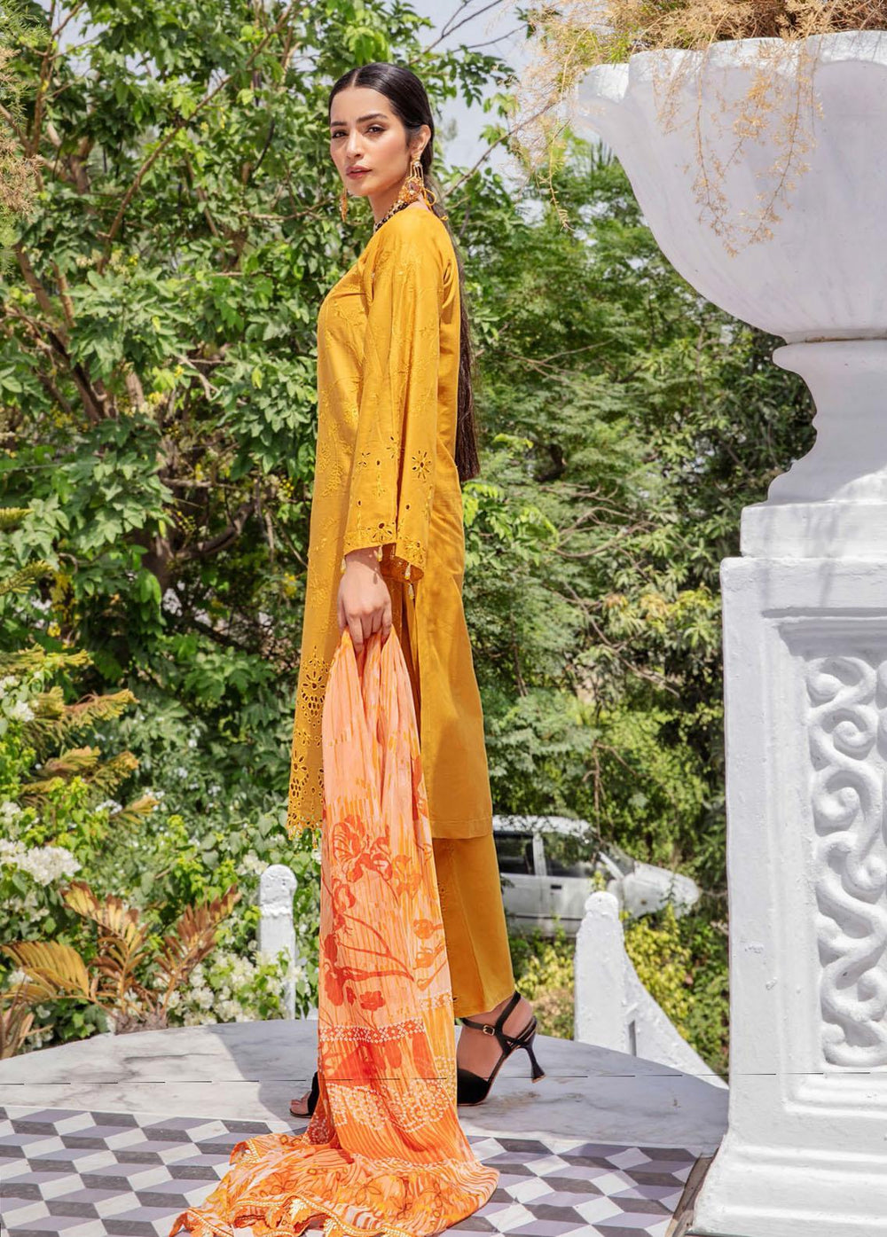 Aafreen By Riaz Arts Embroidered Lawn Suits Unstitched 3 Piece RA22AL D-07 - Summer Collection