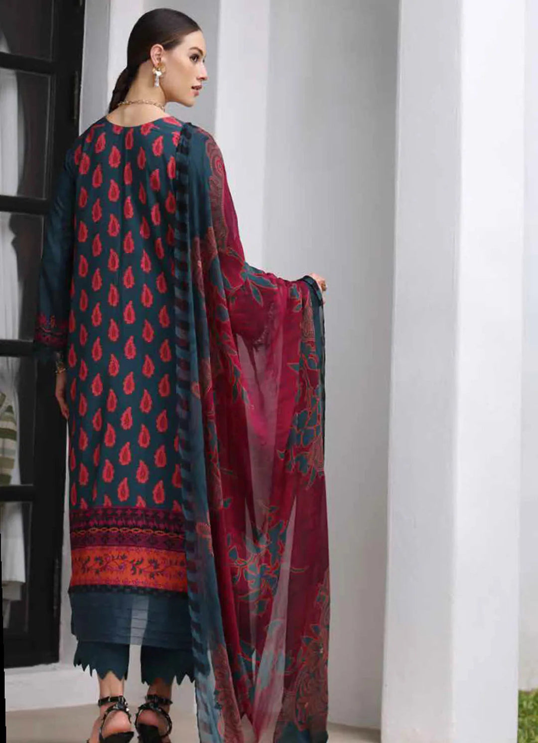 Aafreen by Riaz Arts Chikankari Viscose Suit Unstitched 3 Piece RA24AV AF-132 - Winter Collection