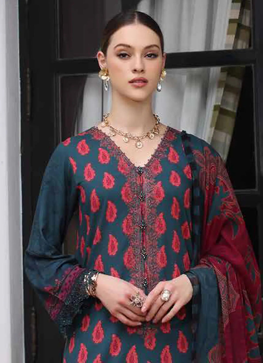 Aafreen by Riaz Arts Chikankari Viscose Suit Unstitched 3 Piece RA24AV AF-132 - Winter Collection