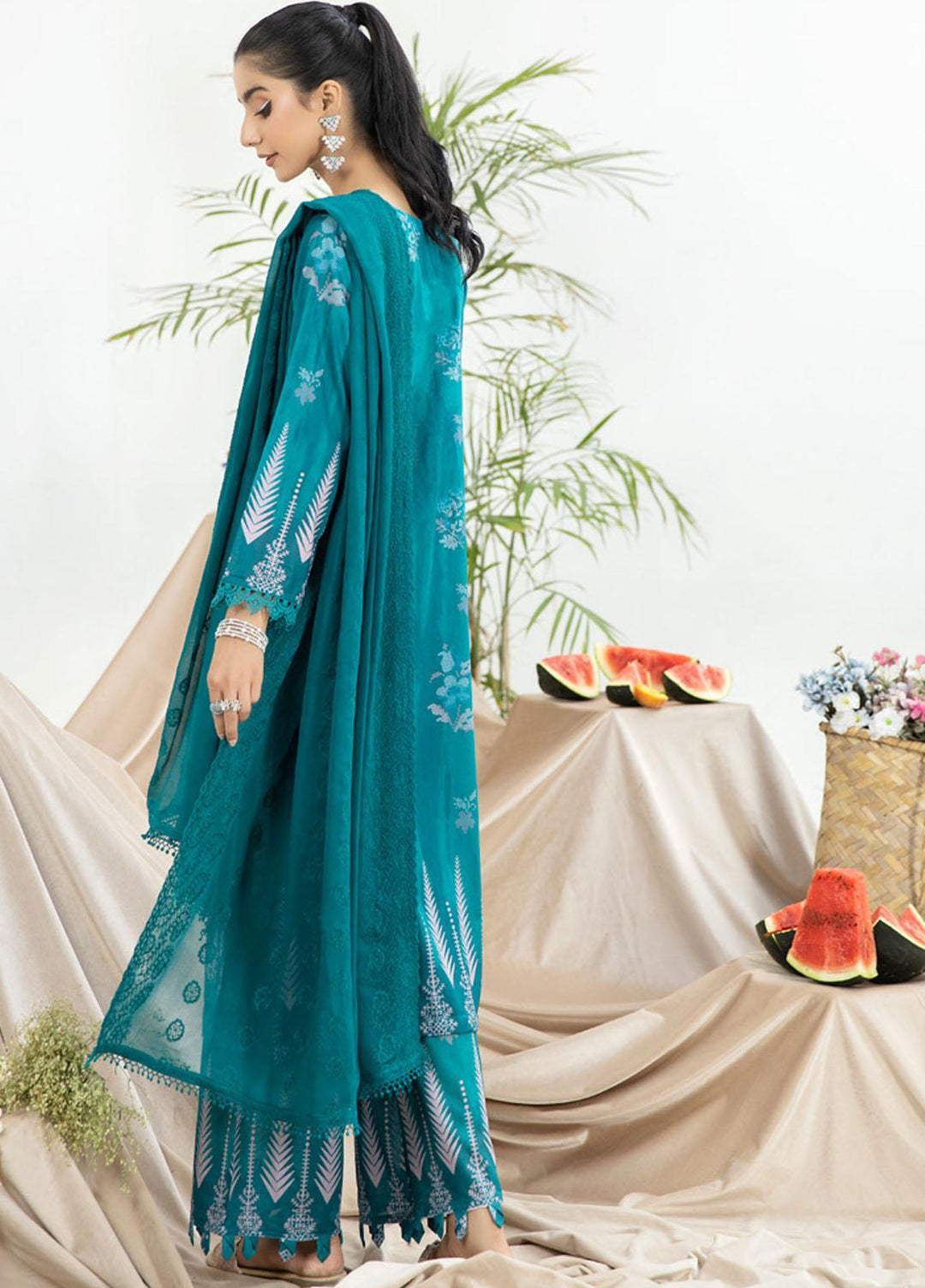 Aafreen By Riaz Arts Printed Lawn Suits Unstitched 3 Piece RA23AD AF-50 - Summer Collection