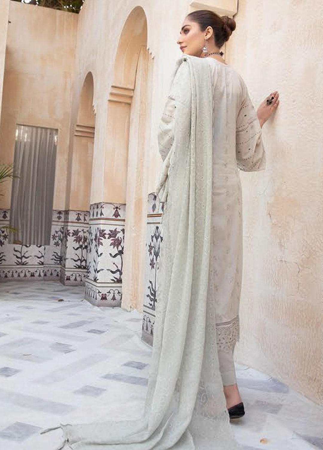 Aafreen by Riaz Arts Embroidered Lawn Suits Unstitched 3 Piece RA22ACL D-02 - Summer Collection