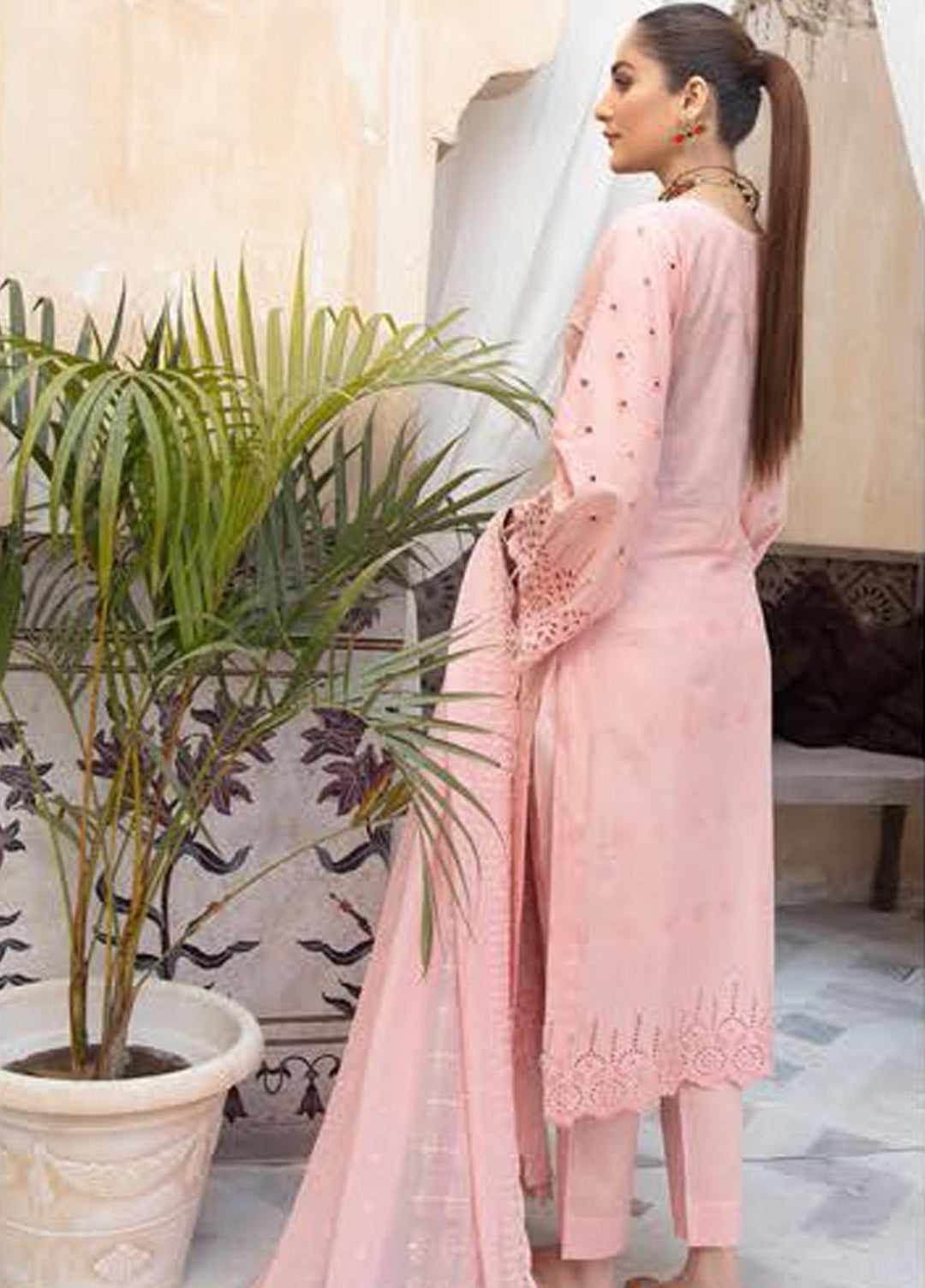 Aafreen by Riaz Arts Embroidered Lawn Suits Unstitched 3 Piece RA22ACL D-06 - Summer Collection