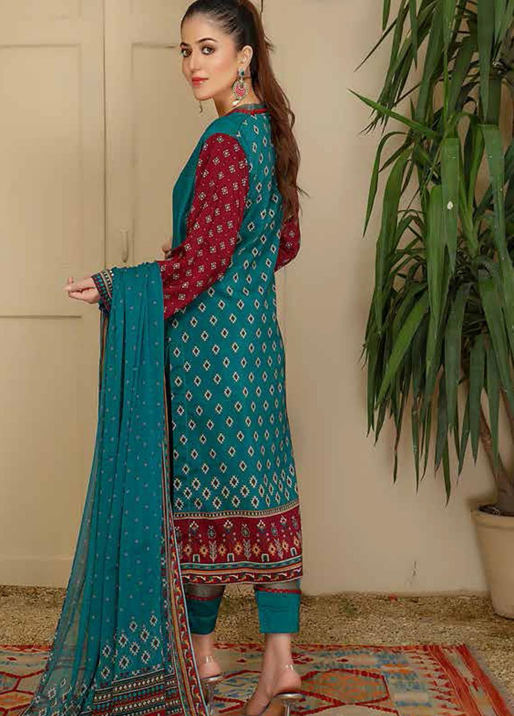 Aafreen by Riaz Arts  Embroidered Chikankari Viscose Suits Unstitched 3 Piece RA21AV AF-25 - Winter Collection