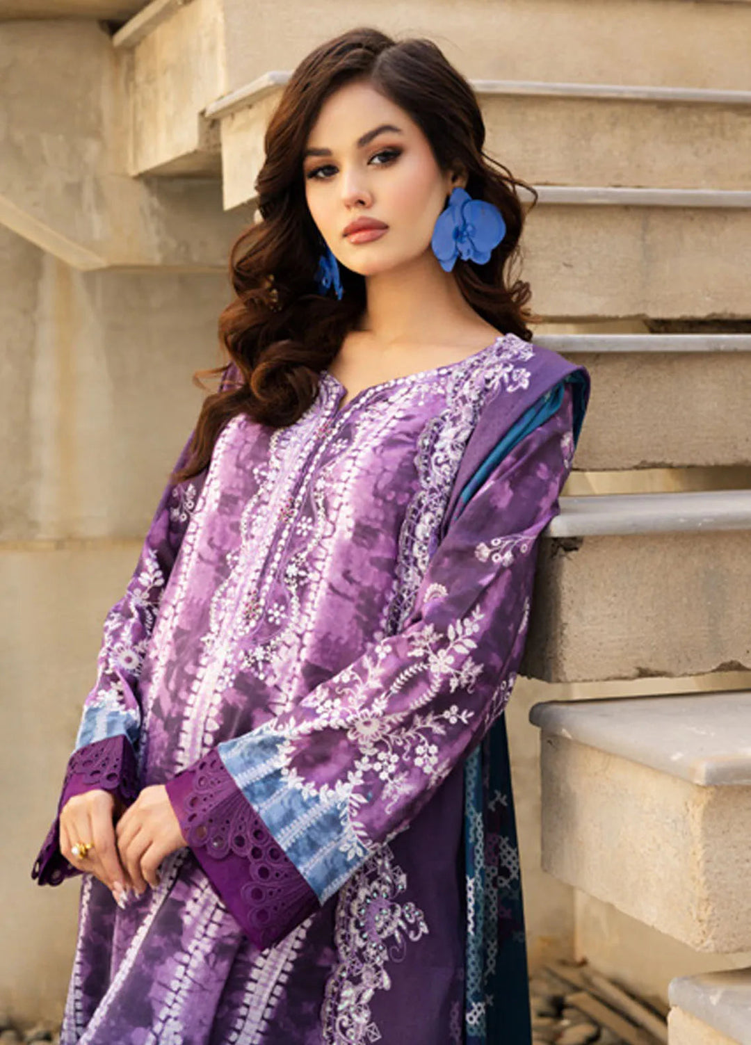 Aafreen by Riaz Arts Embroidered Lawn Suits Unstitched 3 Piece RA25AE AF-162 - Summer Collection