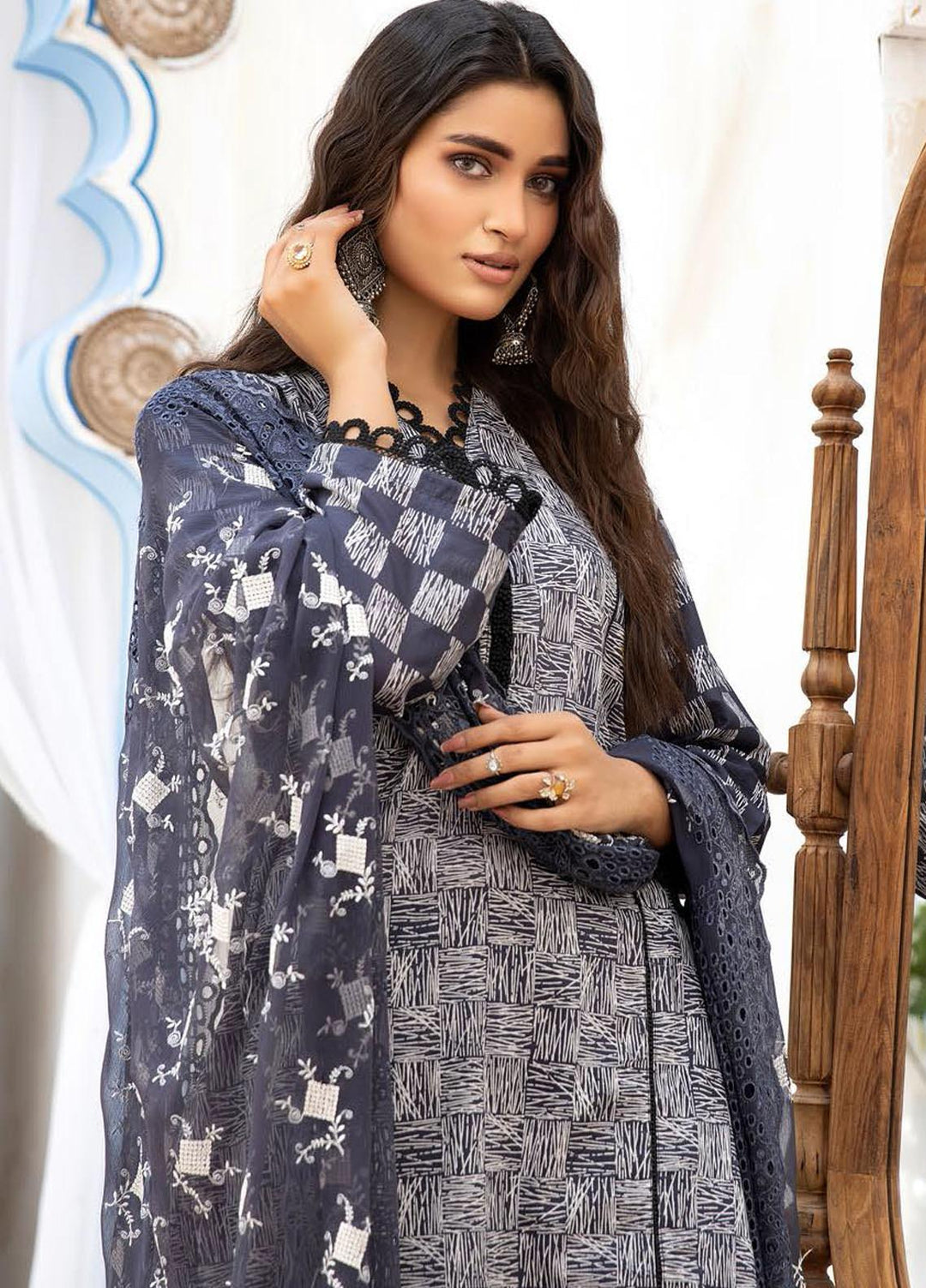 Aalaya Printed Lawn Suits Unstitched 3 Piece ALY22PL D-10 - Premium Collection