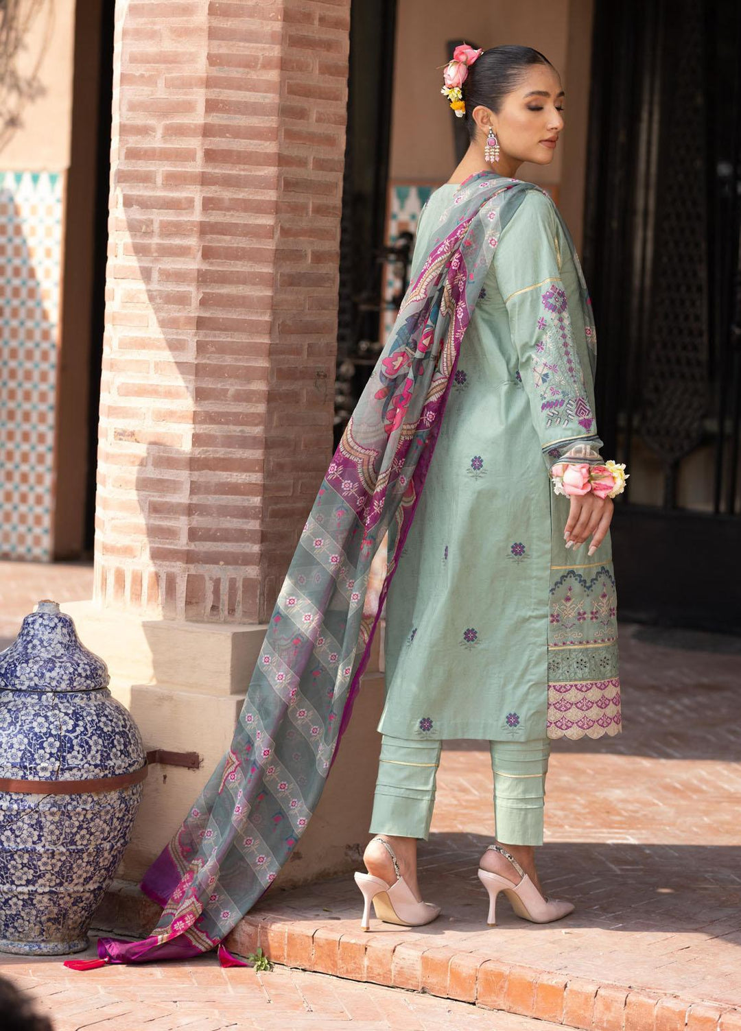 Aangan by Noorangi Embroidered Lawn Suits Unstitched 3 Piece NR22ANG Kunwal - Luxury Collection