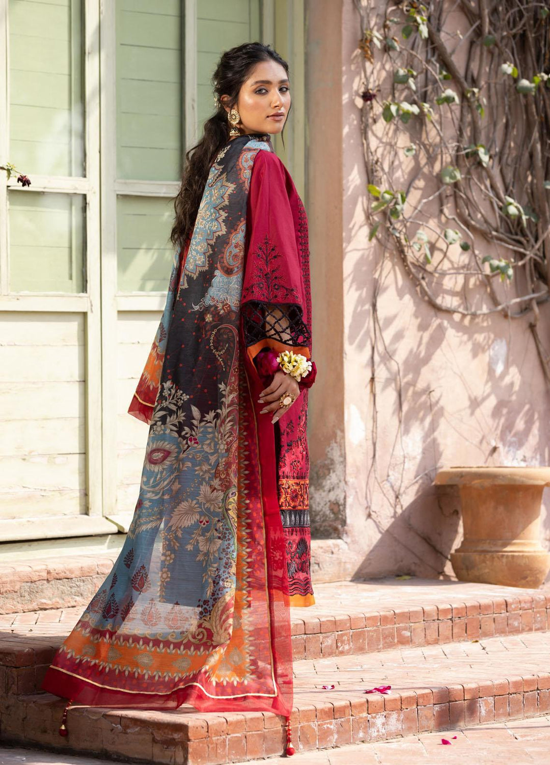 Aangan by Noorangi Embroidered Lawn Suits Unstitched 3 Piece NR22ANG Gulaab - Luxury Collection