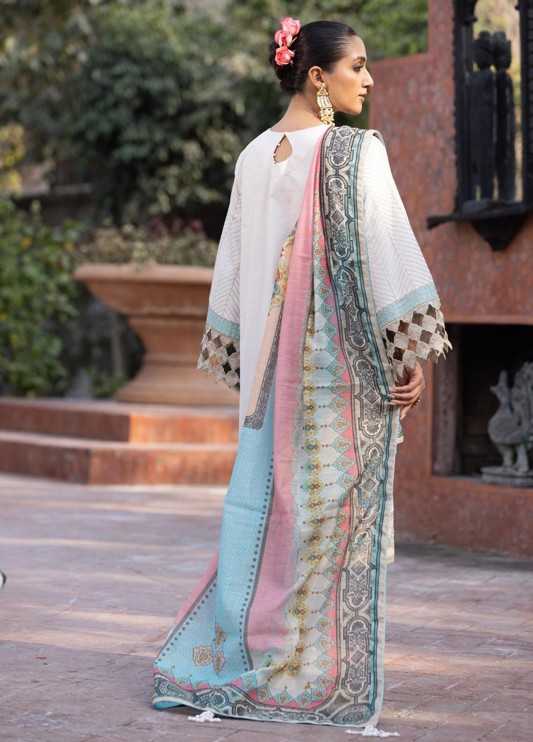 Aangan by Noorangi Embroidered Lawn Suits Unstitched 3 Piece NR22ANG Chambeli - Luxury Collection