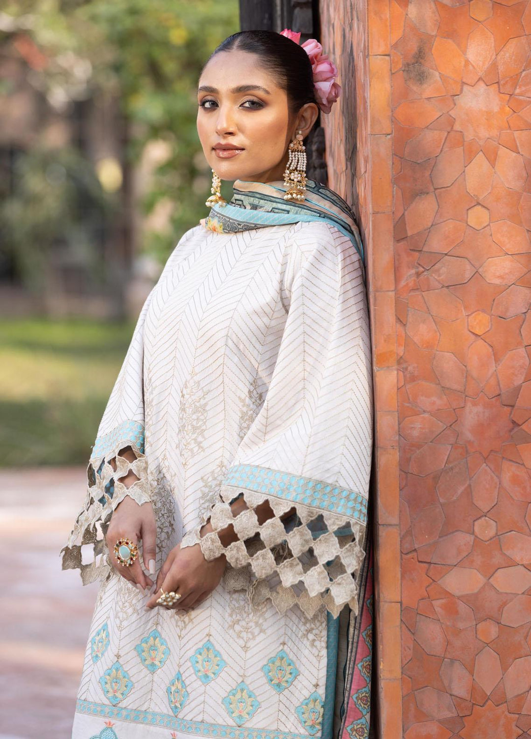 Aangan by Noorangi Embroidered Lawn Suits Unstitched 3 Piece NR22ANG Chambeli - Luxury Collection