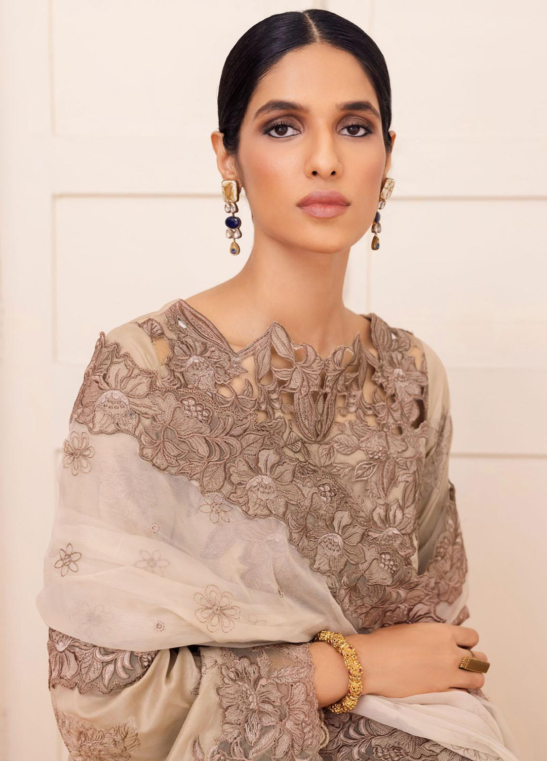 Aashiaan By Iznik Embroidered Lawn Suits Unstitched 3 Piece IZ23AS AL-09 Farsana - Festive Collection