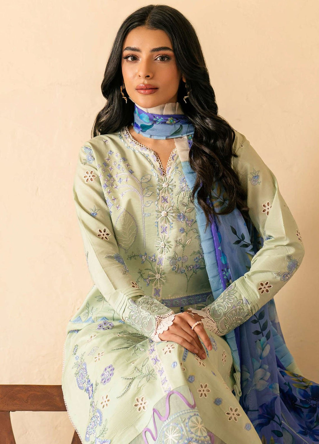 Aashiyana by Roheenaz Embroidered Lawn Suits Unstitched 3 Piece RN25AL RNZ-07 A Zumar - Summer Collection