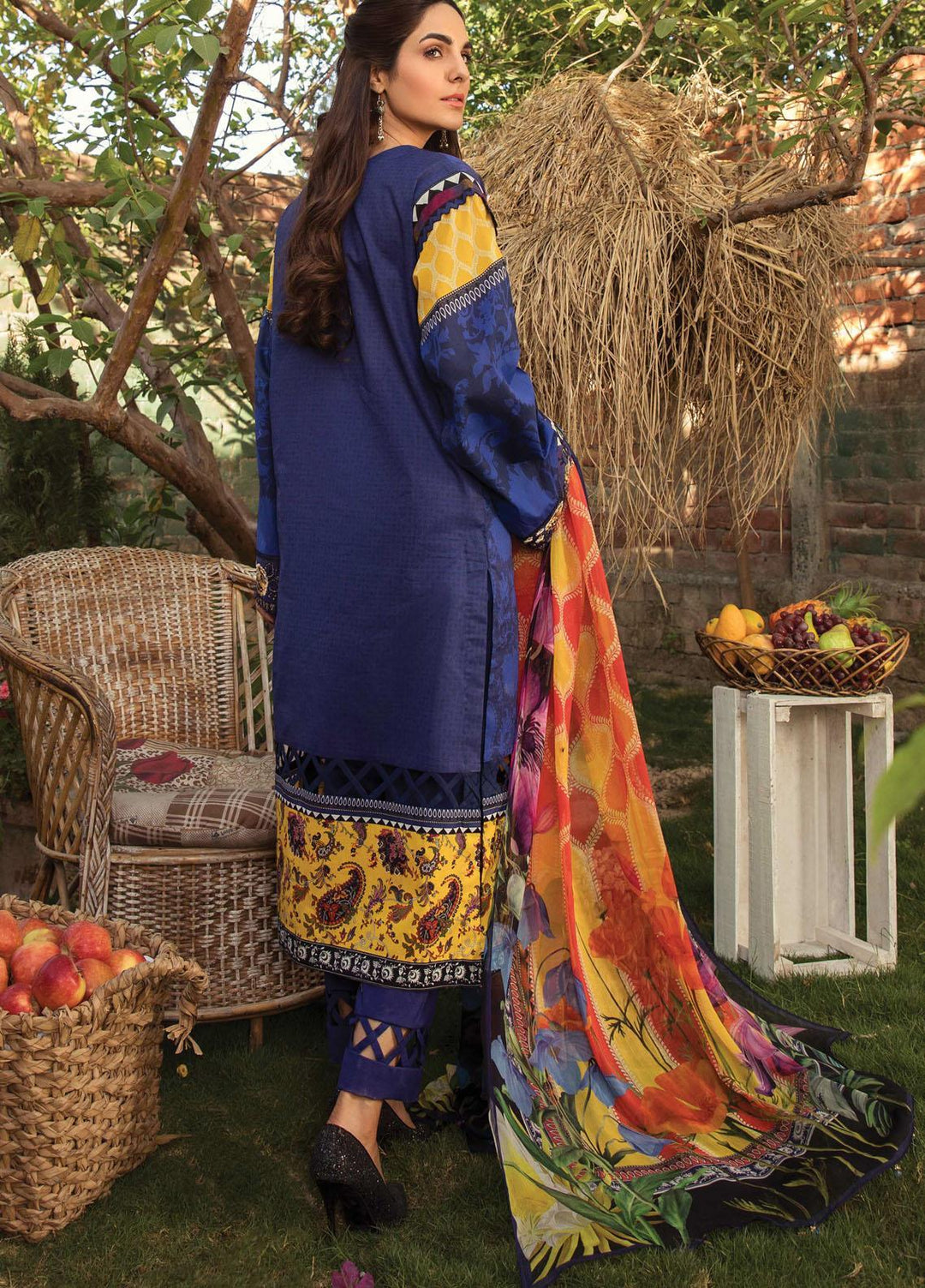 Aayra Embroidered Lawn Suits Unstitched 3 Piece AY21L 08A - Luxury Collection