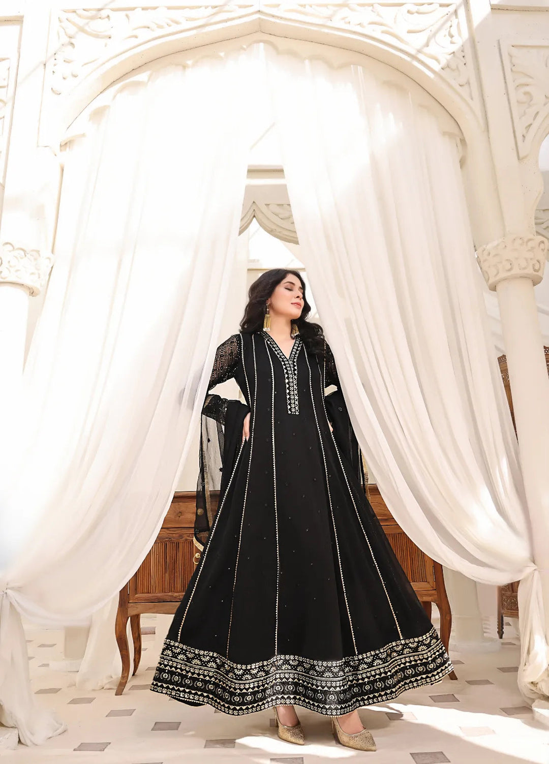 Abaan Zohan Pret Embroidered Chiffon 3 Piece Suit Kashish Black