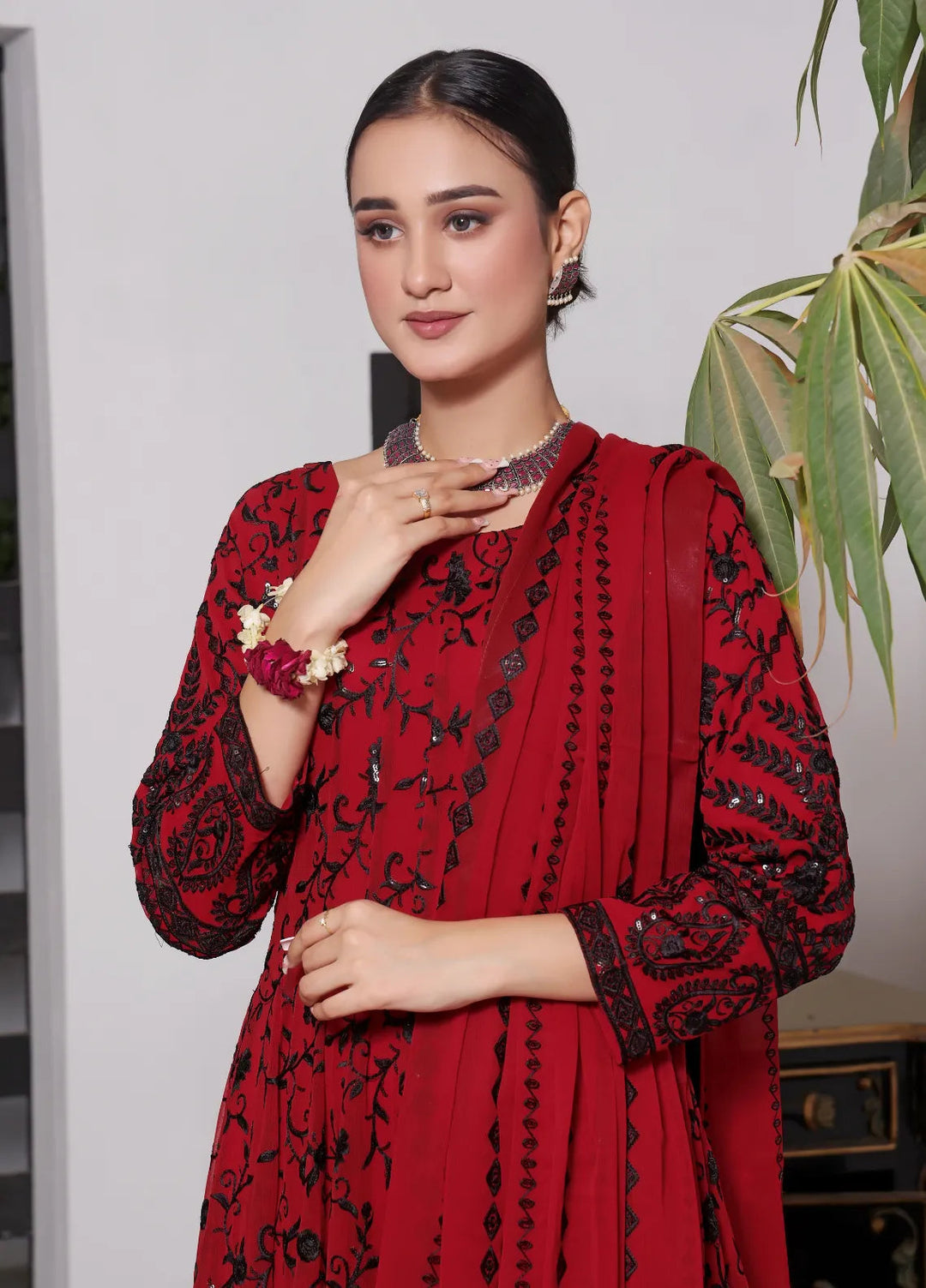 Abaan Zohan Pret Embroidered Chiffon 3 Piece Suit Siyaah Red