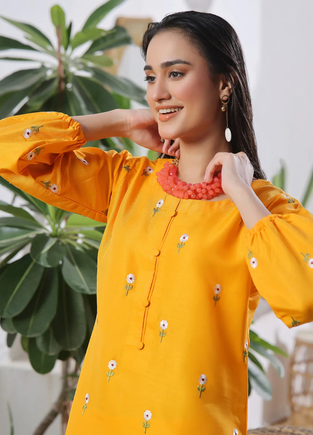 Abaan Zohan Pret Embroidered Raw Silk 3 Piece Suit Akkas Mustard Yellow