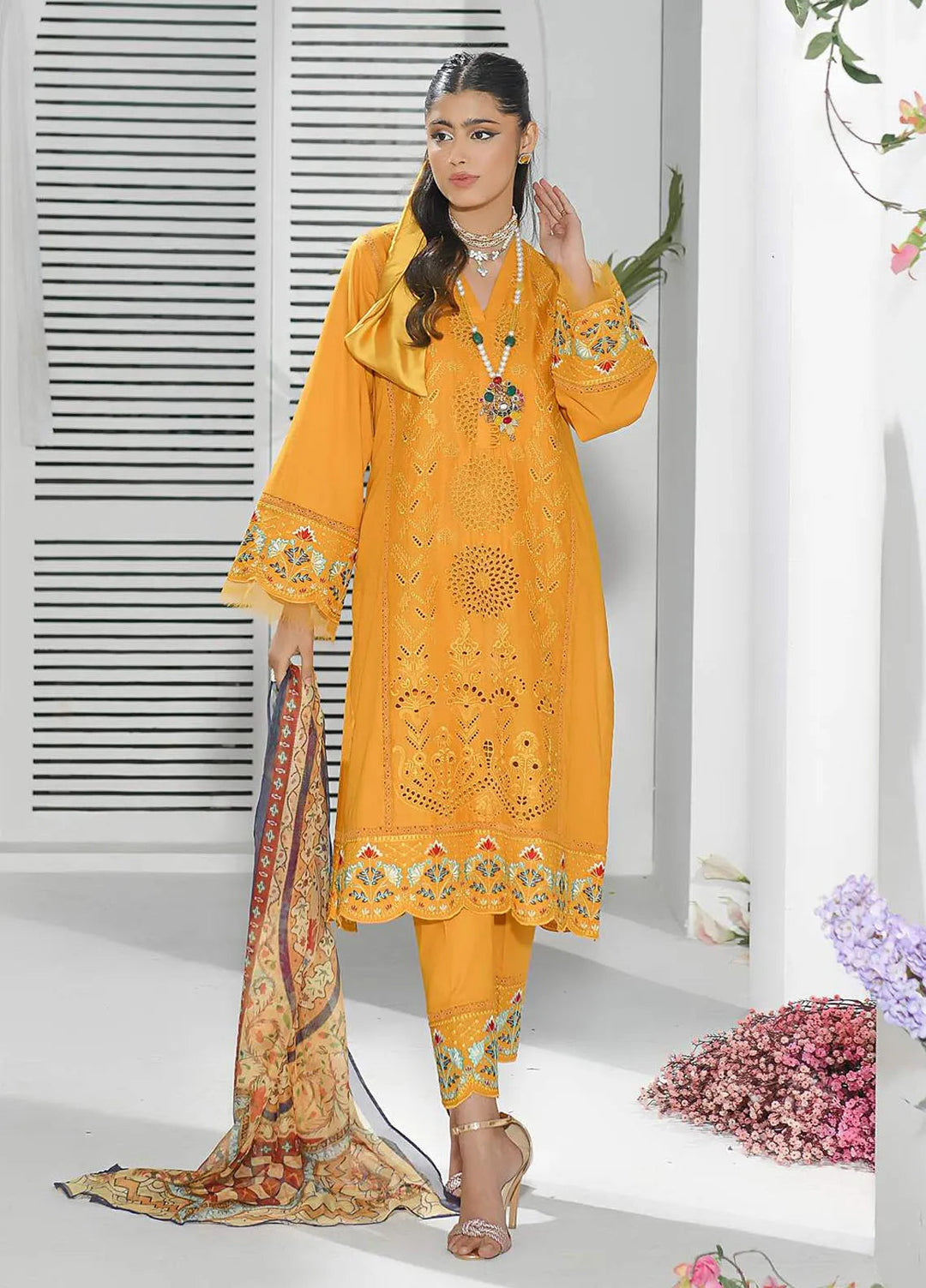 Addee Pret Embroidered Lawn 3 Piece Suit SM-036