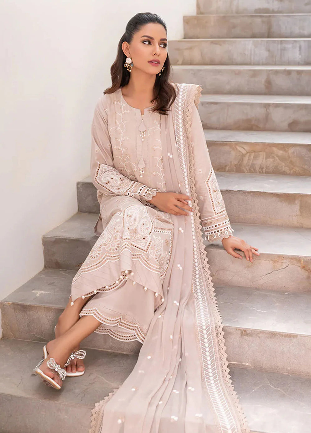 Addee Pret Embroidered Lawn 3 Piece Suit SM-044
