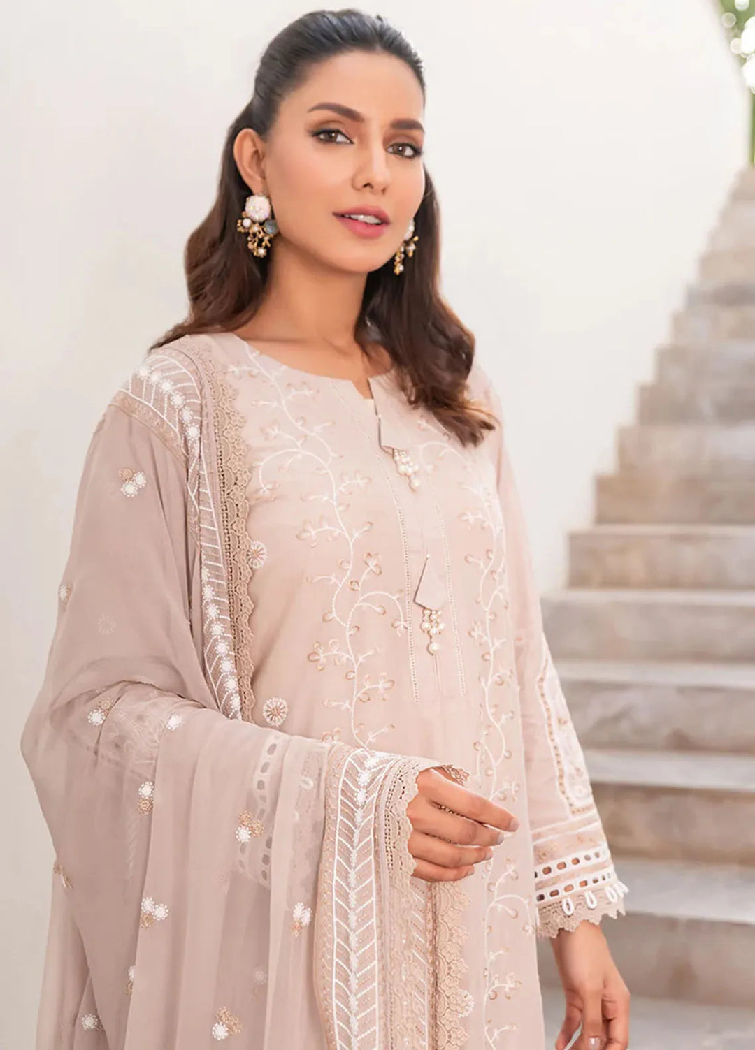 Addee Pret Embroidered Lawn 3 Piece Suit SM-044