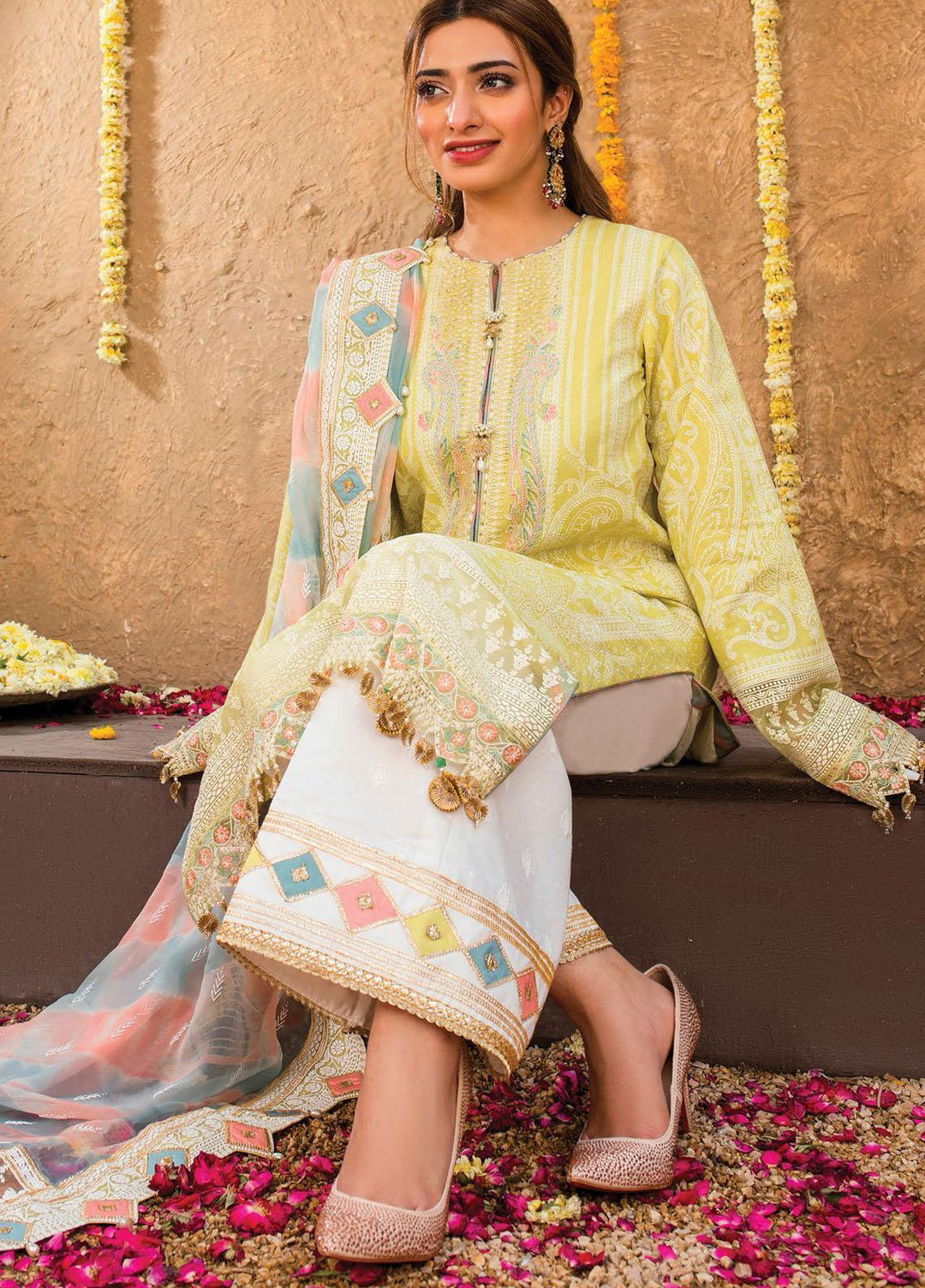 Afreen Viva by Anaya Embroidered Lawn Suits Unstitched 3 Piece AKC21A 01 Mehr - Luxury Collection