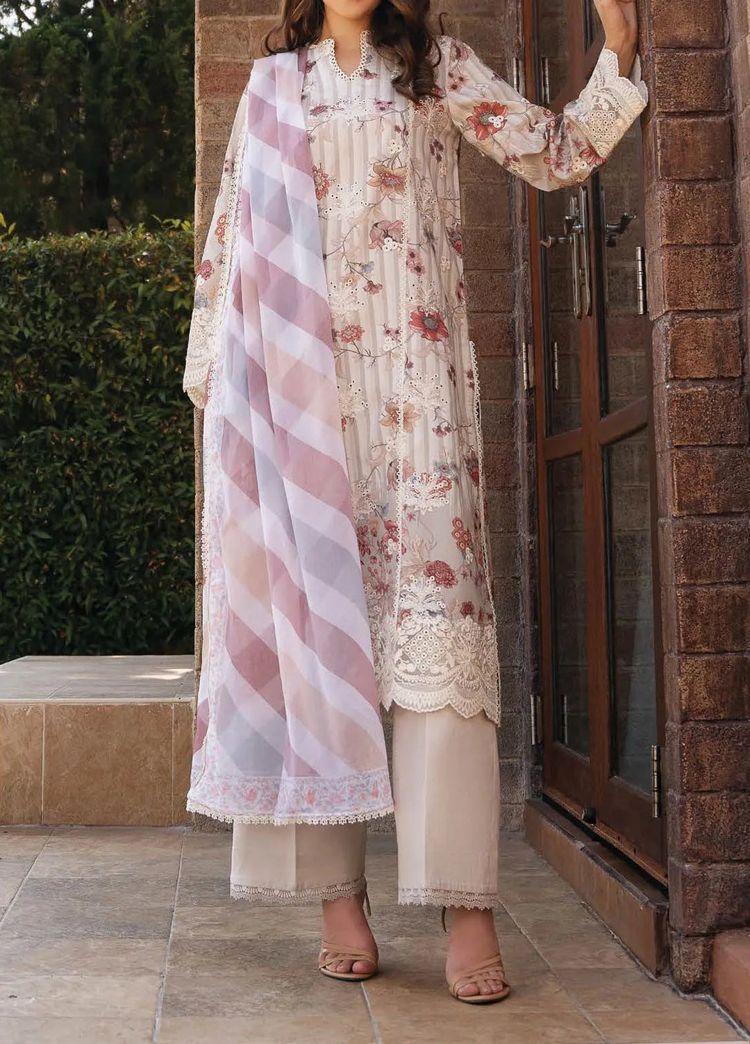 Afrozeh Embroidered Lawn Suit Unstitched 3 Piece AF25DH D-08 Azara A - Summer Collection