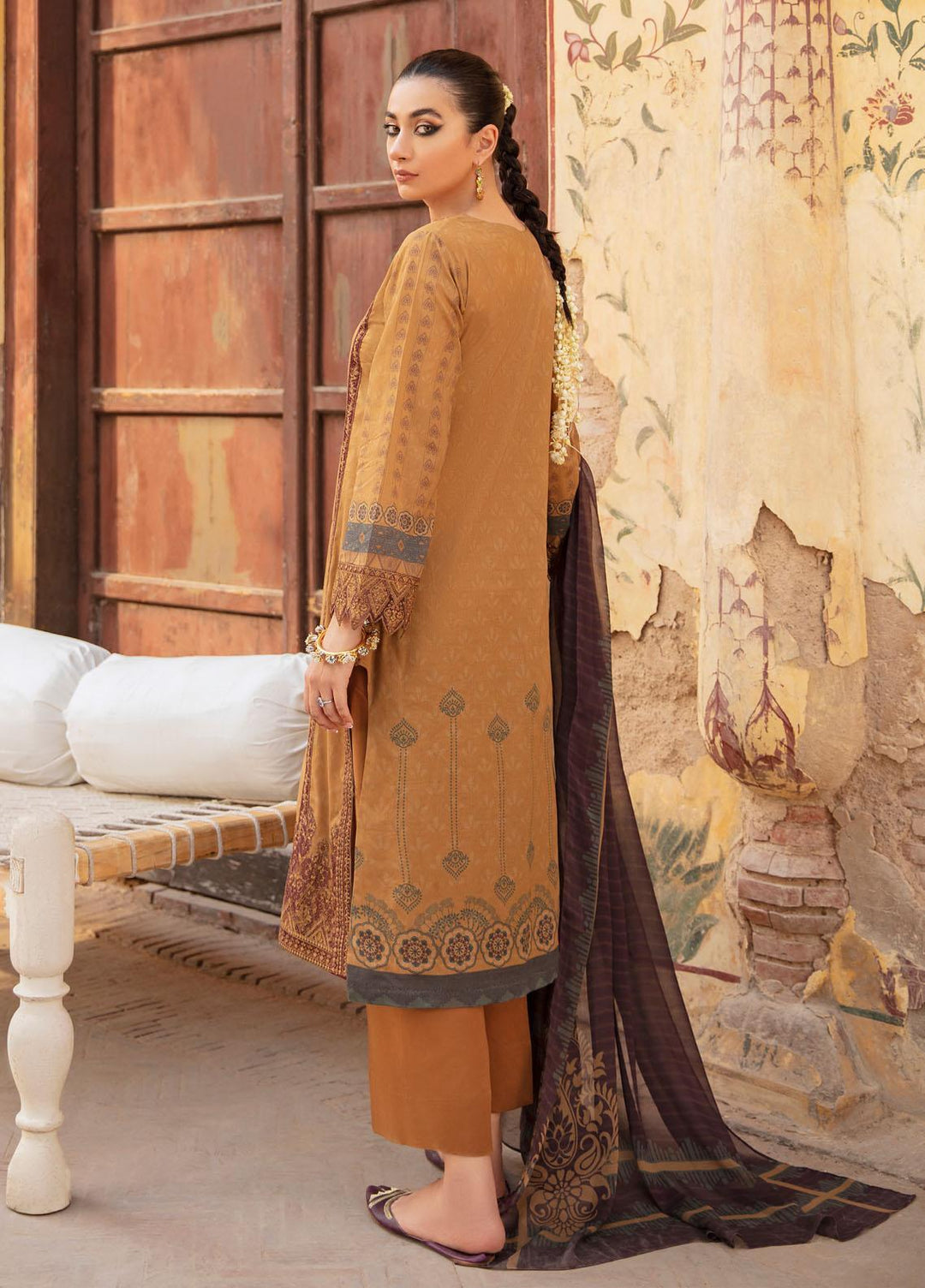 Afsanah by Iznik Embroidered Lawn Suits Unstitched 3 Piece IZ22A IAC-05 Naaz - Summer Collection