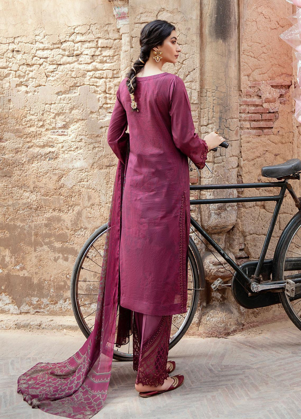 Afsanah by Iznik Embroidered Lawn Suits Unstitched 3 Piece IZ22A IAC-06 Liba - Summer Collection