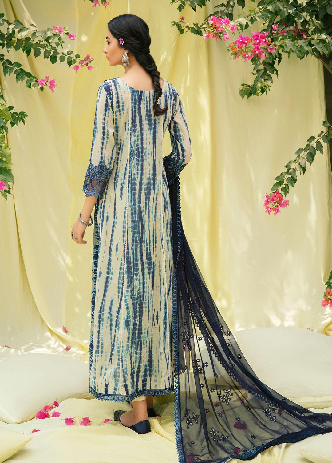 Afsanah by Iznik Embroidered Lawn Suits Unstitched 3 Piece IZ22A IAC-07 Maherul - Summer Collection