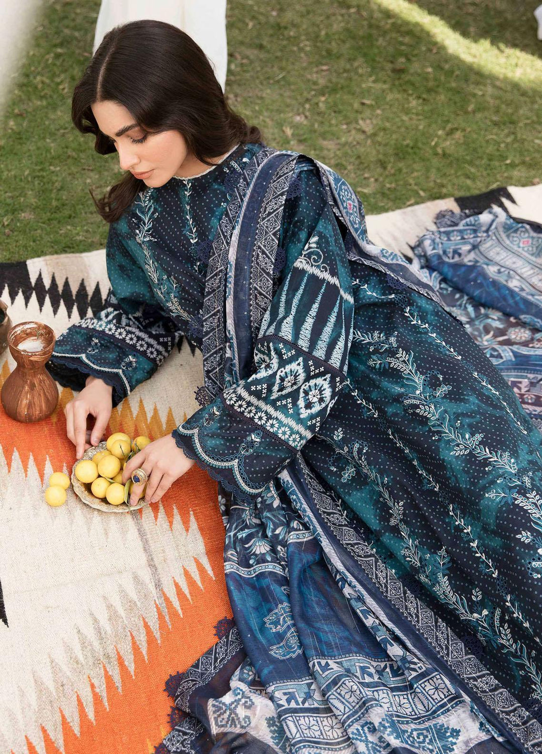 Afsanah By Seran Embroidered Lawn Suits Unstitched 3 Piece SRN23A D-09 Kaavish - Summer Collection